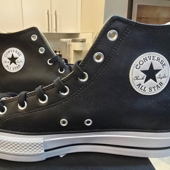 Converse MENS CTAS Lift Platform Leather Hi Size 10 Black/White 561675C CHUCK 70 - Picture 1 of 10